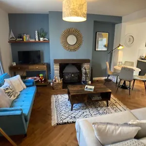 https://cosy-2-bedroom-cottage-in-scarboroughs-old-town-2.yorkshirehotels.net